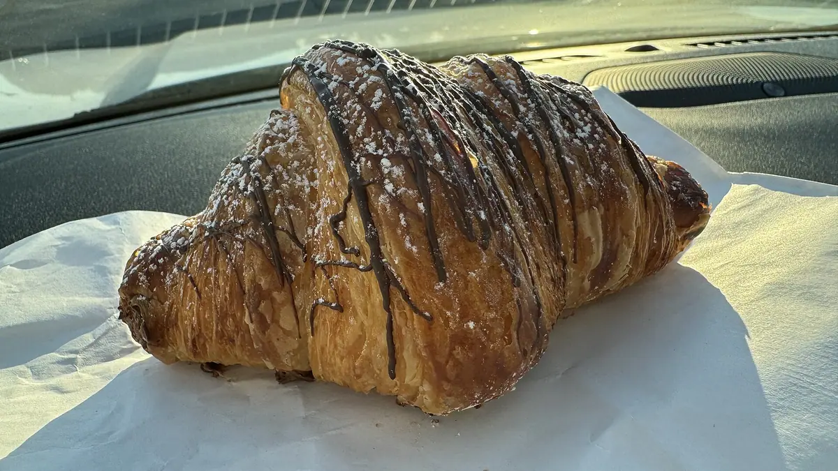 The Cake Shop – patisserie in Ystrad Mynach town centre